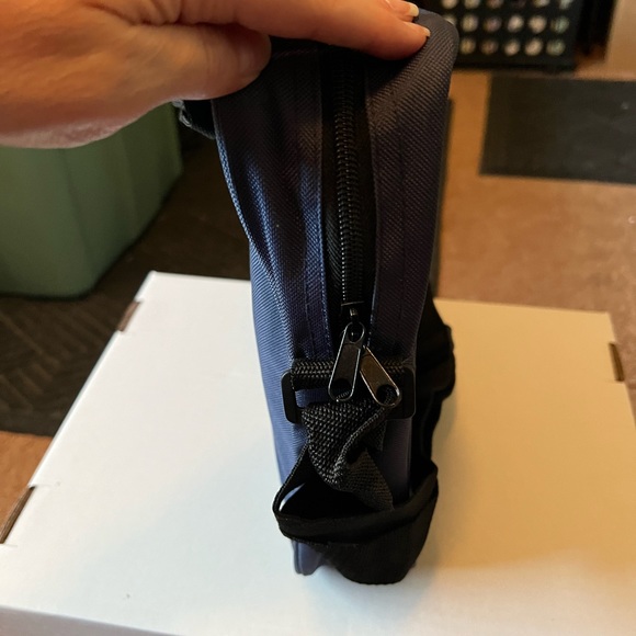 ALPFA 2011 Convention bag Anaheim California - Picture 2 of 3